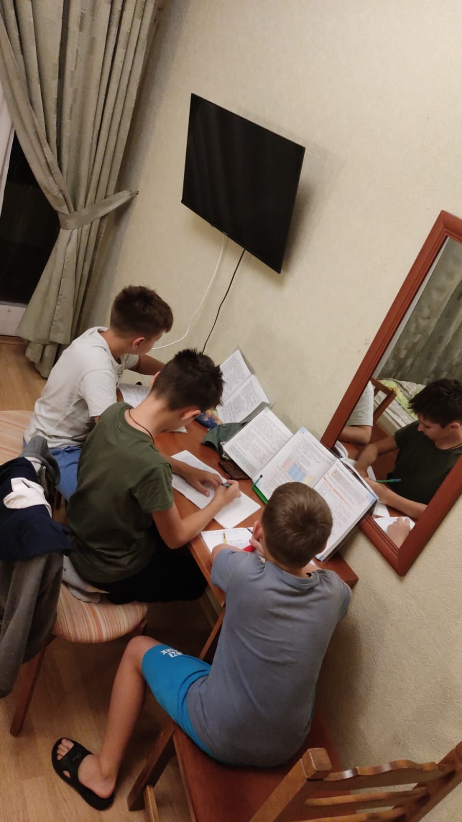 Лето только закончилось, а мы уже врываемся в новы...